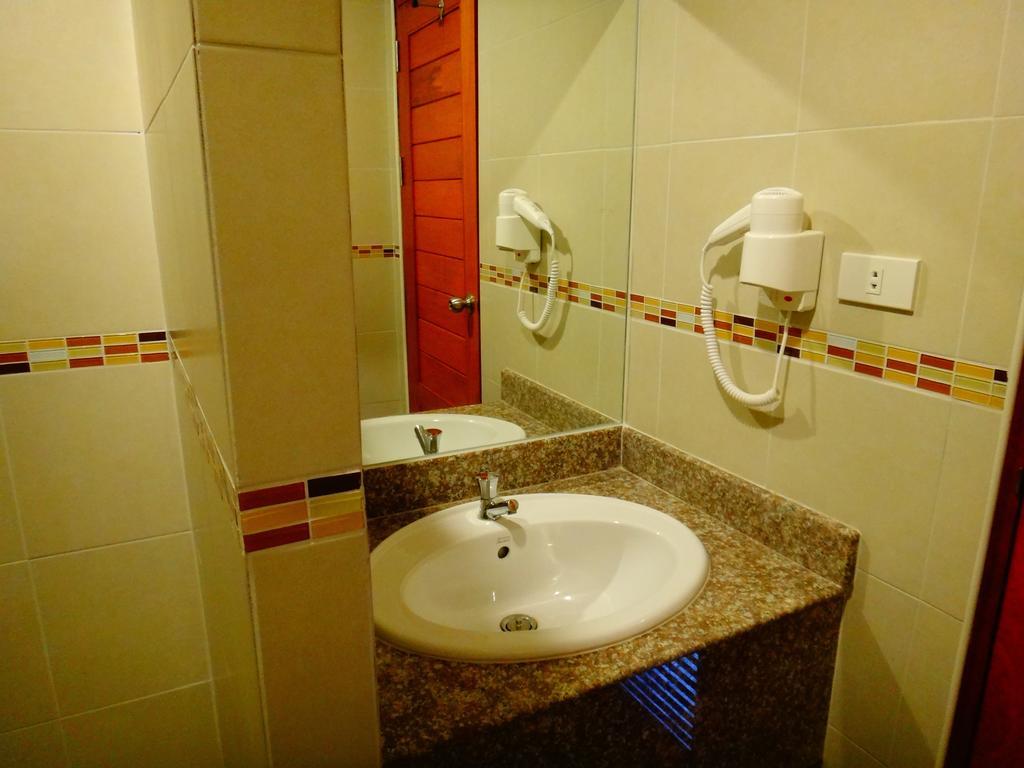 Phangan Pearl Hostel Haad Rin Værelse billede